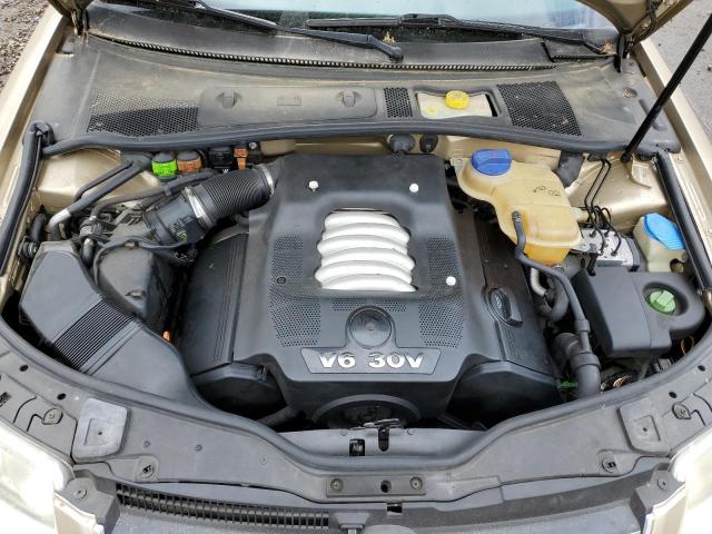 WVWRH63BX2P115215 - 2002 VOLKSWAGEN PASSAT GLX Qızıl foto 11