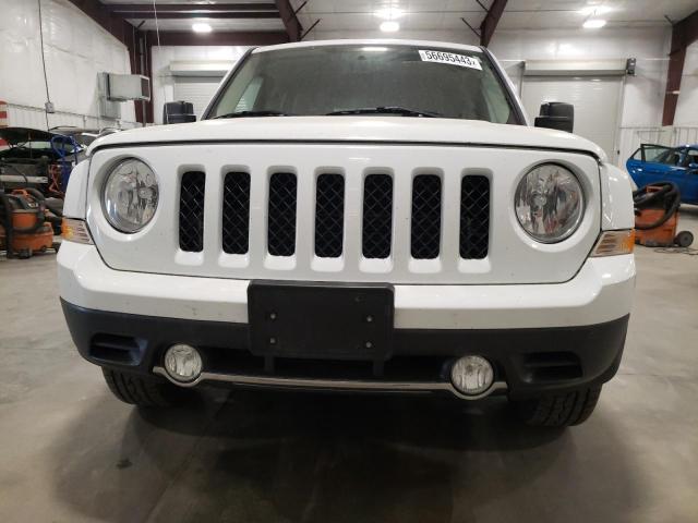 1C4NJRFB9GD523455 - 2016 JEEP PATRIOT LATITUDE WHITE photo 5