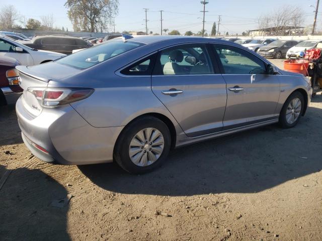 KMHE24L12GA011223 - 2016 HYUNDAI SONATA HYBRID GRAY photo 3