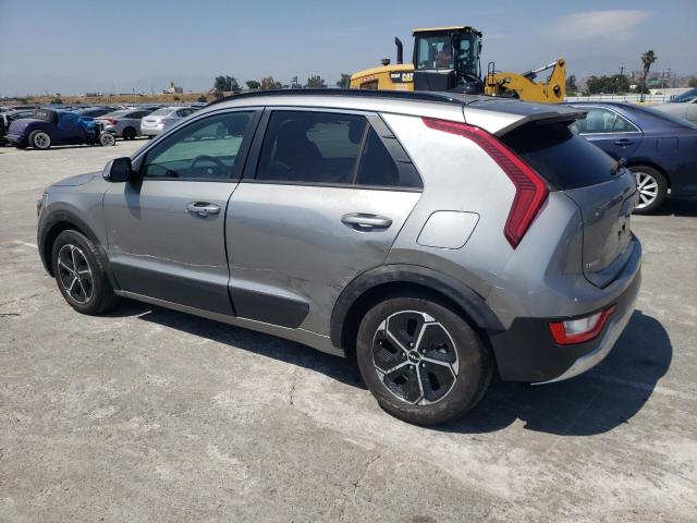 KNDCR3LE2P5068258 - 2023 KIA NIRO EX SILVER photo 2