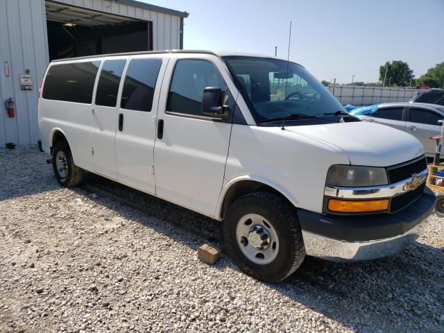 1GAZG1FA2D1177571 - 2013 CHEVROLET EXPRESS G3 LT WHITE photo 4