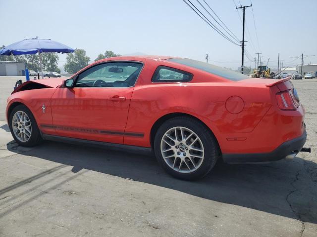 1ZVBP8AM3C5282143 - 2012 FORD MUSTANG RED photo 2
