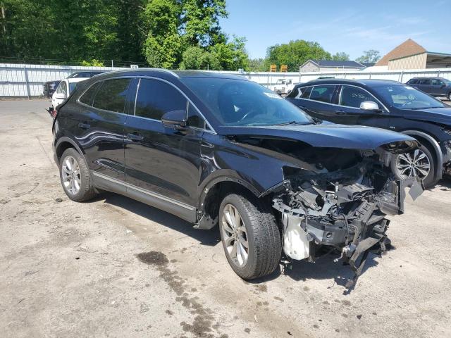 5LMCJ2D91KUL22696 - 2019 LINCOLN MKC SELECT შავი ფოტო 4