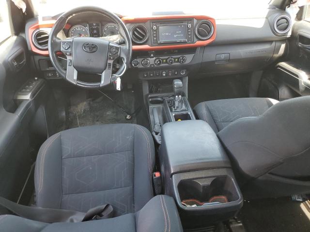 3TMCZ5AN1JM171686 - 2018 TOYOTA TACOMA DOUBLE CAB GRAY photo 8