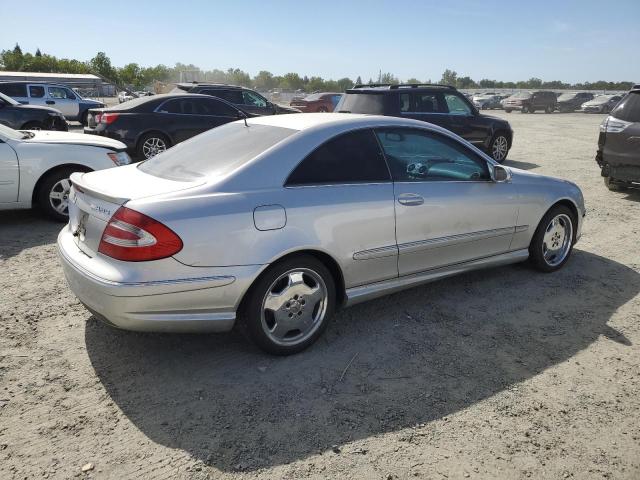 WDBTJ75J55F147597 - 2005 MERCEDES-BENZ CLK 500 SILVER photo 3