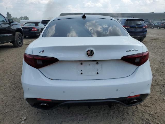 ZARFAEENXH7552980 - 2017 ALFA ROMEO GIULIA TI Q4 WHITE photo 6