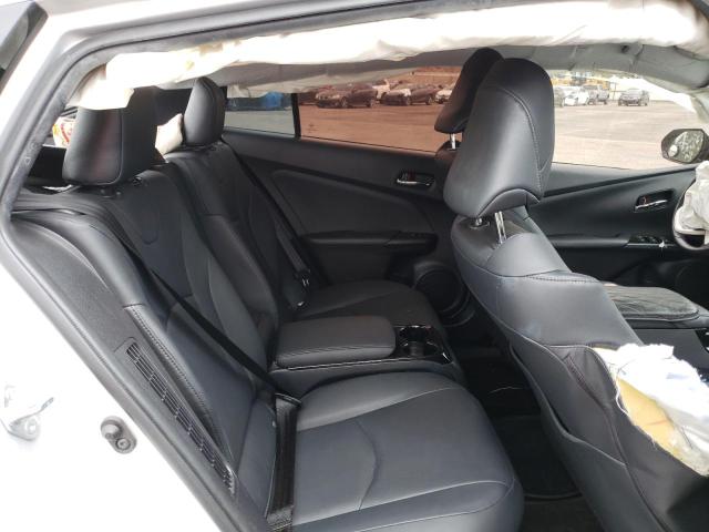 JTDKARFP6J3086915 - 2018 TOYOTA PRIUS PRIM SILVER photo 10