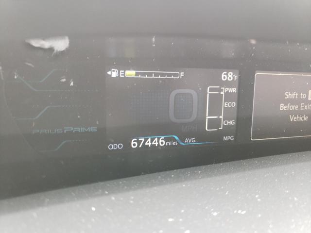 JTDKARFP6J3086915 - 2018 TOYOTA PRIUS PRIM SILVER photo 9