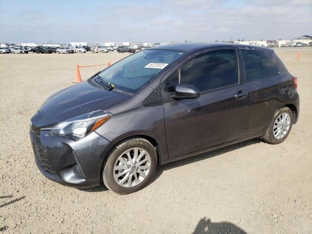 VNKJTUD37JA093061 - 2018 TOYOTA YARIS L GRAY photo 1