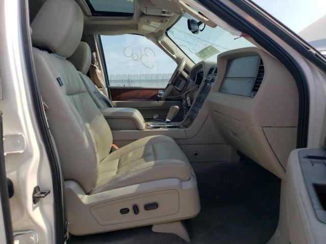 5LMJJ2J52DEL04813 - 2013 LINCOLN NAVIGATOR თეთრი ფოტო 7