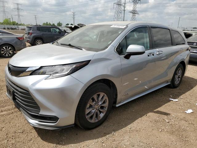 2021 TOYOTA SIENNA LE, null