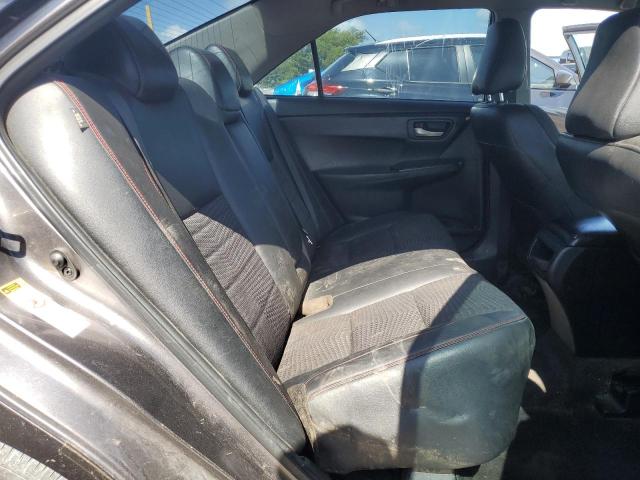 4T1BF1FK4FU055621 - 2015 TOYOTA CAMRY LE GRAY photo 10