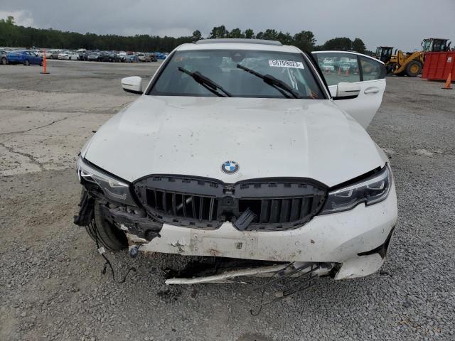 3MW5R7J05L8B24839 - 2020 BMW 330XI WHITE photo 5