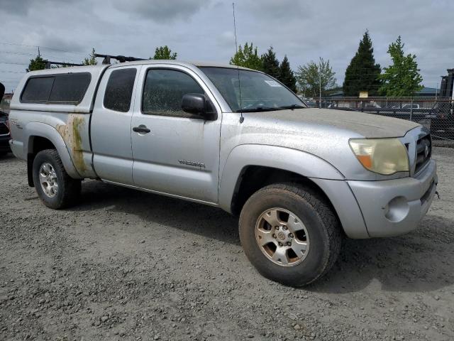 5TETU62N67Z373549 - 2007 TOYOTA TACOMA PRERUNNER ACCESS CAB SILVER photo 4