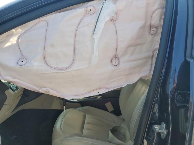 2G4GK5EX2G9144222 - 2016 BUICK REGAL BLUE photo 7