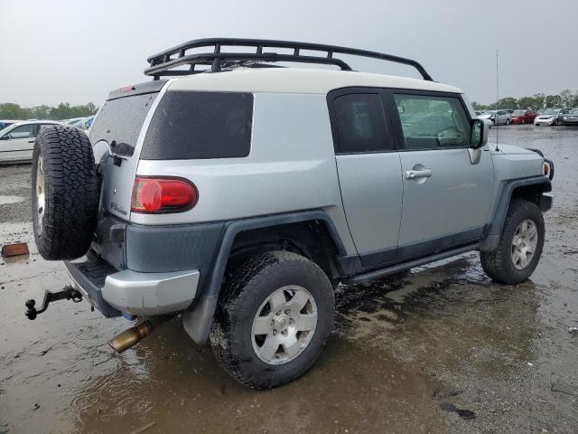 JTEBU11F670095241 - 2007 TOYOTA FJ CRUISER SILVER photo 3