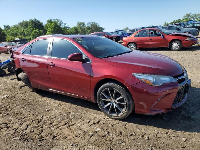 4T1BF1FK9HU647339 - 2017 TOYOTA CAMRY LE BURGUNDY photo 4