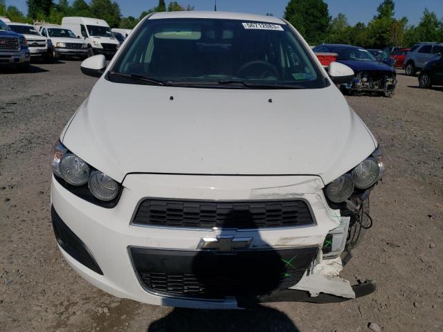 1G1JA5SG8E4210489 - 2014 CHEVROLET SONIC LS WHITE photo 5