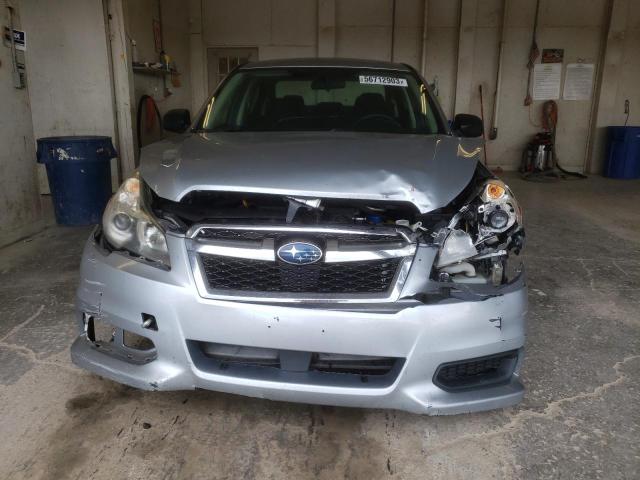 4S3BMBA63D3015902 - 2013 SUBARU LEGACY 2.5I SILVER photo 5