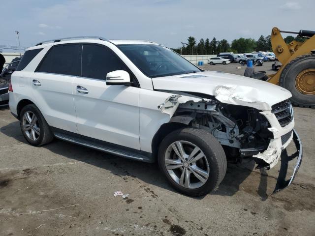 4JGDA5HB4FA556862 - 2015 MERCEDES-BENZ ML 350 4MATIC WHITE photo 4