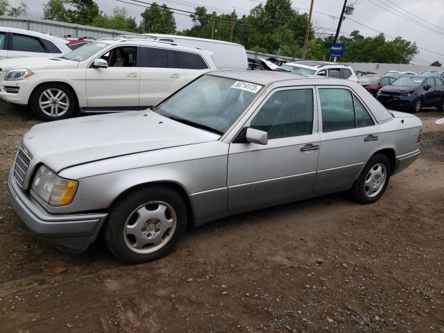 WDBEB31E2SC249685 - 1995 MERCEDES-BENZ E 300D SILVER photo 1