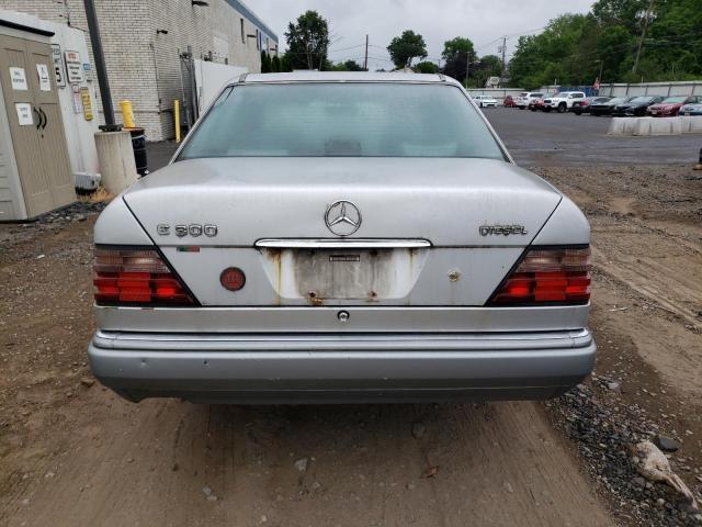 WDBEB31E2SC249685 - 1995 MERCEDES-BENZ E 300D SILVER photo 6