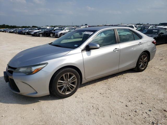 4T1BF1FK9FU973820 - 2015 TOYOTA CAMRY SE LE 银色 照片 1