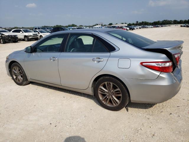 4T1BF1FK9FU973820 - 2015 TOYOTA CAMRY SE LE 银色 照片 2