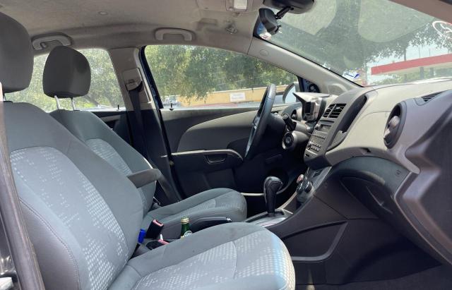 1G1JA5SH8D4153041 - 2013 CHEVROLET SONIC LS 灰色 照片 5