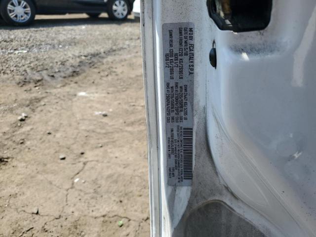 ZFBERFAB5J6J99952 - 2018 RAM PROMASTER WHITE photo 13
