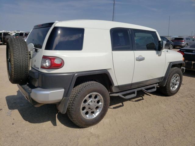 JTEBU4BF6DK158581 - 2013 TOYOTA FJ CRUISER WHITE photo 3