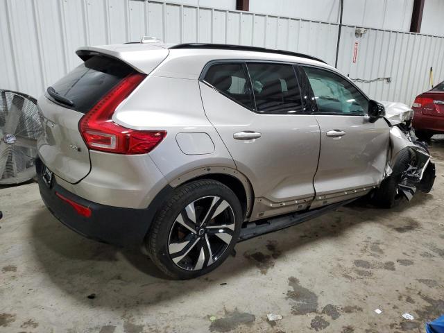 YV4L12UW3P2943015 - 2023 VOLVO XC40 PLUS SILVER photo 3