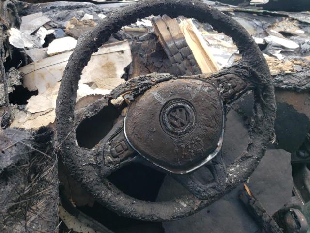 3VW2K7AJ6FM277533 - 2015 VOLKSWAGEN JETTA BASE 烧焦的 照片 9