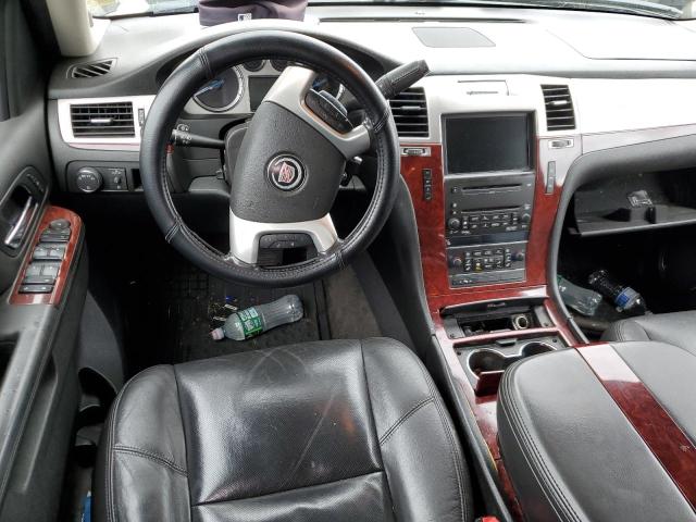 1GYUKHEFXAR174589 - 2010 CADILLAC ESCALADE ESV LUXURY BLACK photo 8