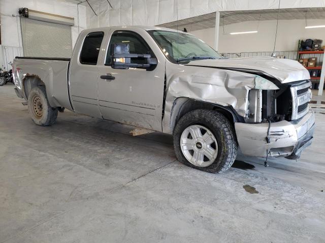 2GCEK19J381298268 - 2008 CHEVROLET 1500 K1500 SILVER photo 4