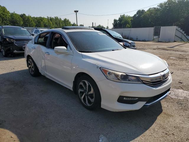 1HGCR2F87GA058270 - 2016 HONDA ACCORD EXL WHITE photo 4