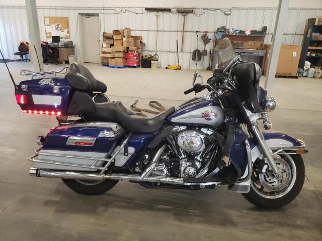 1HD1FCW146Y673919 - 2006 HARLEY-DAVIDSON FLHTCUI 蓝色 照片 1