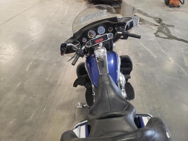 1HD1FCW146Y673919 - 2006 HARLEY-DAVIDSON FLHTCUI 蓝色 照片 6