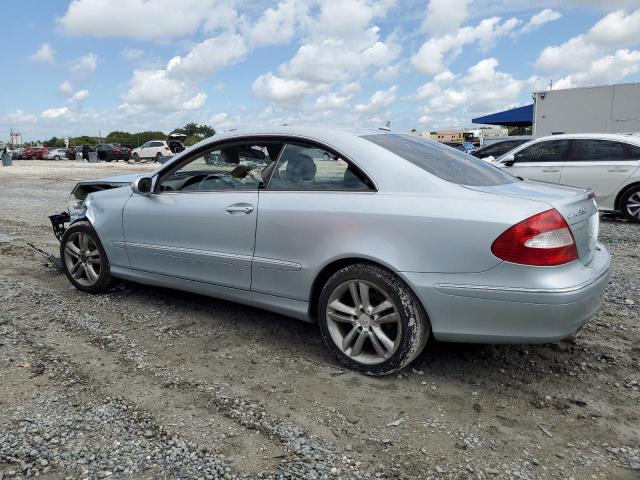 WDBTJ56H58F246568 - 2008 MERCEDES-BENZ CLK 350 SILVER photo 2
