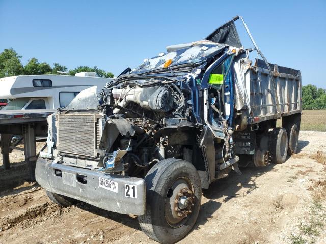 2FZHAWDA96AV73730 - 2006 STERLING TRUCK LT 8500 BLUE photo 2