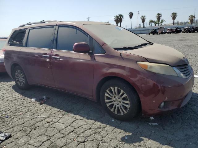 5TDYK3DCXDS370099 - 2013 TOYOTA SIENNA XLE BURGUNDY photo 4