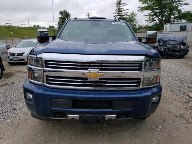 1GC1KXE85GF267017 - 2016 CHEVROLET SILVERADO K2500 HIGH COUNTRY BLUE photo 5