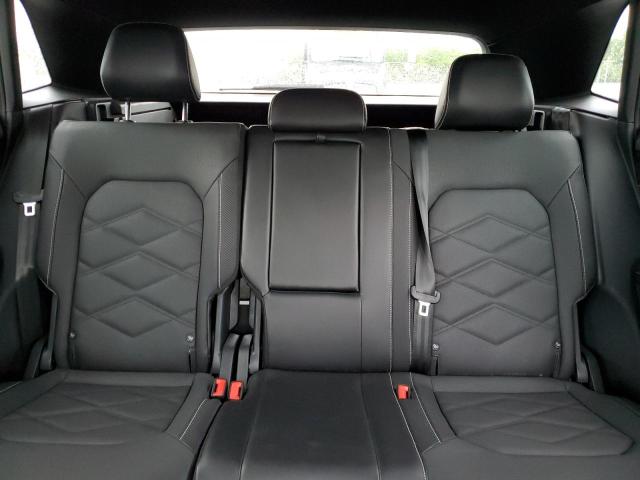 1V2HE2CA4RC218960 - 2024 VOLKSWAGEN ATLAS CROS SE Սև լուսանկար 10