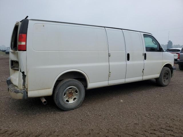 1GTZ7HFG4J1329687 - 2018 GMC SAVANA G3500 WHITE photo 3