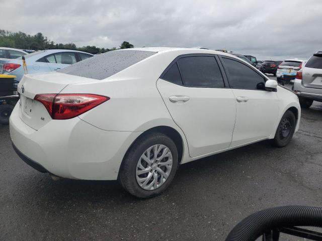 5YFBURHE6JP820270 - 2018 TOYOTA COROLLA L 白色 照片 3