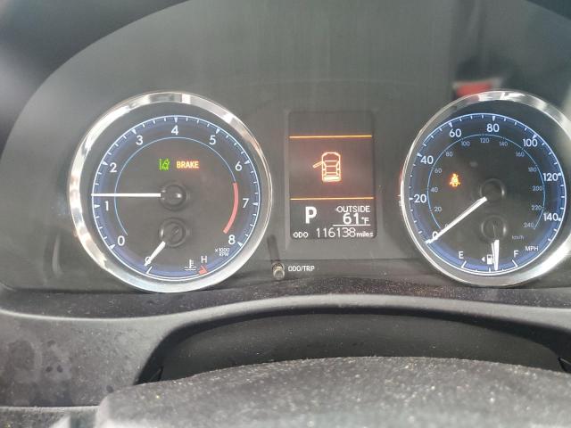 5YFBURHE6JP820270 - 2018 TOYOTA COROLLA L 白色 照片 9