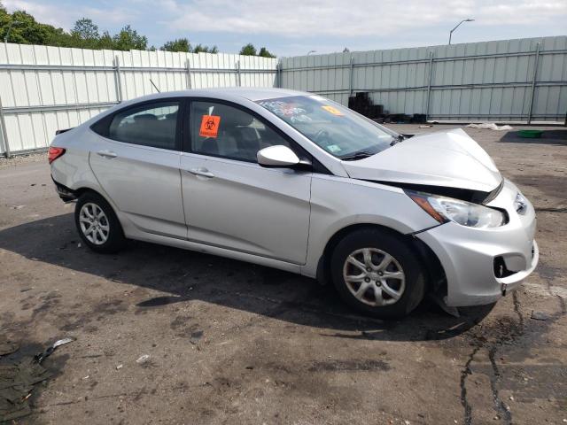 KMHCT4AE4DU278870 - 2013 HYUNDAI ACCENT GLS SILVER photo 4