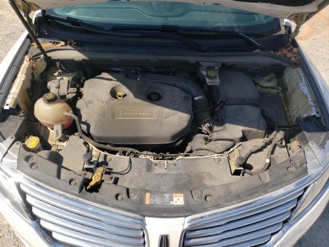5LMCJ2D96HUL15719 - 2017 LINCOLN MKC SELECT Սպիտակ լուսանկար 12