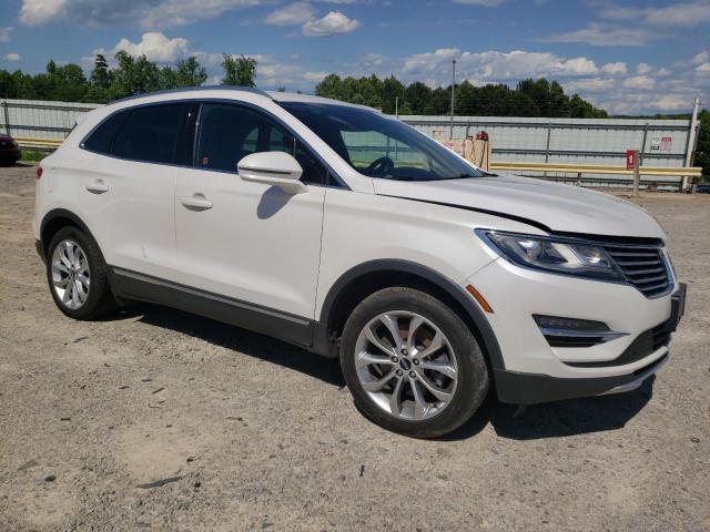 5LMCJ2D96HUL15719 - 2017 LINCOLN MKC SELECT Սպիտակ լուսանկար 4