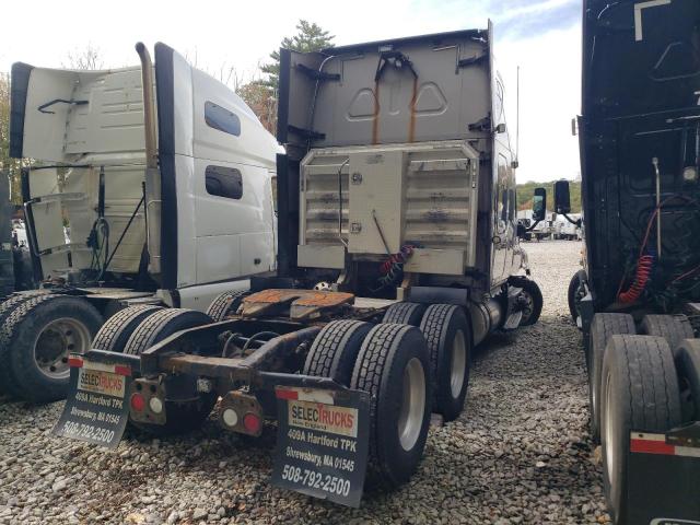 3AKJGLDR4DSBV3902 - 2013 FREIGHTLINER CASCADIA 1 SILVER photo 4